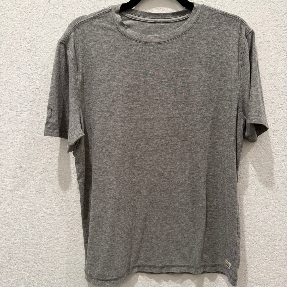 Vuori Strato Tech Tee Heathered Charcoal Grey Short Sleeve Performance T-Shirt